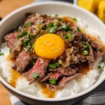Gyudon (Japanese Beef Bowl)