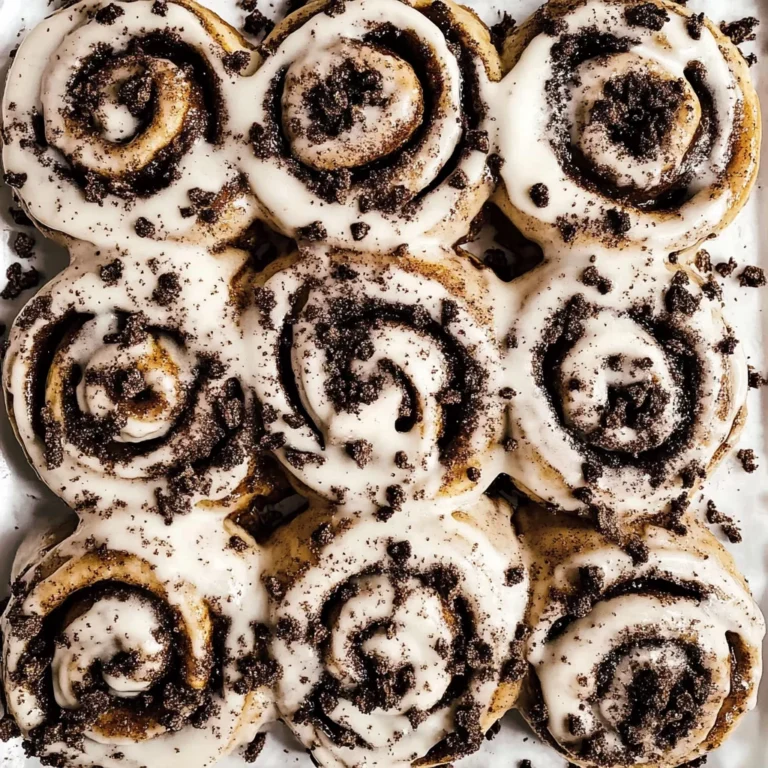 Cookies and Cream Cinnamon Rolls: Decadent and Delicious